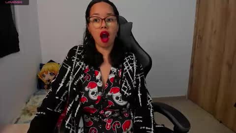 Snapshot of sweetnoah04 chatting on December 2, 1:33 am Noah online show from December 2, 1:33 am