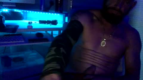 Snapshot of sweetnsexy95 chatting on February 1, 2:56 pm WeAim2PZzz online show from February 1, 2:56 pm