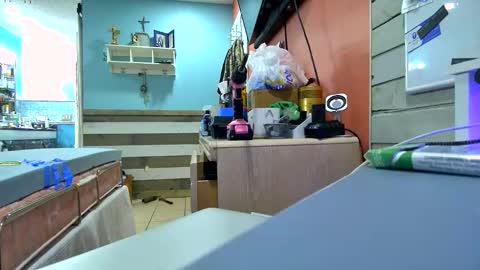 Snapshot of sweetnsexy95 chatting on February 17, 7:47 am WeAim2PZzz online show from February 17, 7:47 am