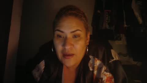 sweetp3ach29 online show from December 2, 5:26 am