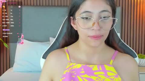 sweetpeach_20 online show from January 2, 7:29 pm