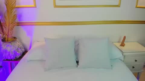 sweetpeach_20 online show from October 6, 7:33 pm