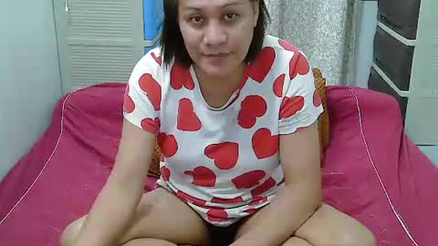 Snapshot of sweetpearlts4u chatting on November 21, 1:15 am sam online show from November 21, 1:15 am