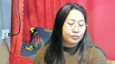 Snapshot of sweetpilipina88 chatting on May 28, 10:34 am MIA online show from May 28, 10:34 am