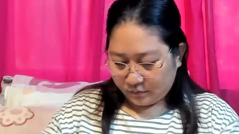 Snapshot of sweetpilipina88 chatting on June 17, 9:49 pm MIA online show from June 17, 9:49 pm