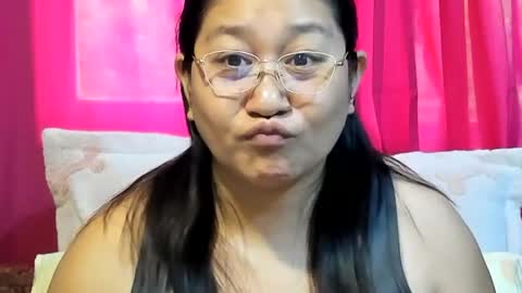 Snapshot of sweetpilipina88 chatting on July 7, 12:24 am MIA online show from July 7, 12:24 am