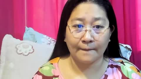 Snapshot of sweetpilipina88 chatting on July 12, 10:01 pm MIA online show from July 12, 10:01 pm