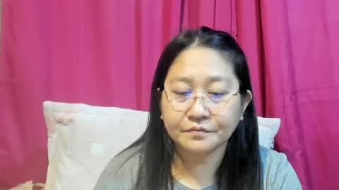 Snapshot of sweetpilipina88 chatting on July 16, 9:37 am MIA online show from July 16, 9:37 am