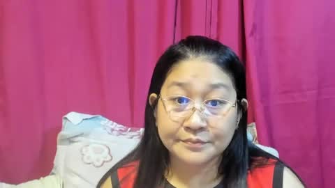 Snapshot of sweetpilipina88 chatting on August 1, 10:47 am MIA online show from August 1, 10:47 am