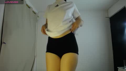 Caro  Lily online show from September 30, 3:33 am