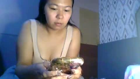 Snapshot of sweetpinnay chatting on April 28, 4:06 am sweetpinnay online show from April 28, 4:06 am