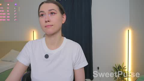 Rose online show from March 25, 8:48 pm