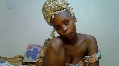 Lilly online show from March 3, 9:10 pm