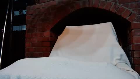 Sweet Red Berries online show from January 18, 12:42 pm