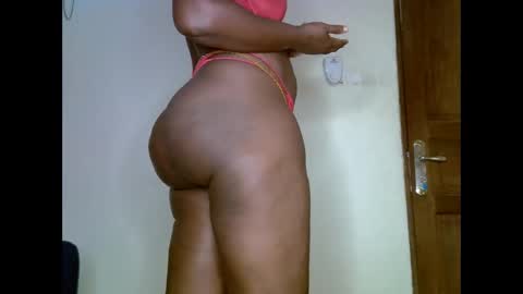 Snapshot of sweetrenne chatting on January 22, 6:20 pm sweetrenne online show from January 22, 6:20 pm