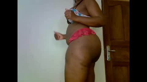 Snapshot of sweetrenne chatting on February 6, 5:35 am sweetrenne online show from February 6, 5:35 am