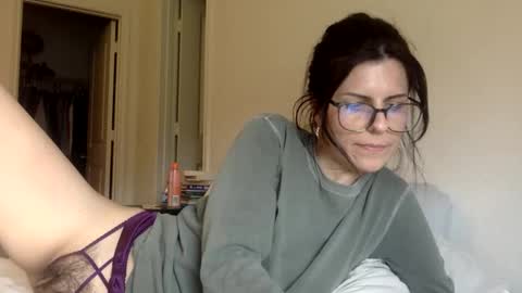 sweetriddance online show from December 13, 7:53 pm