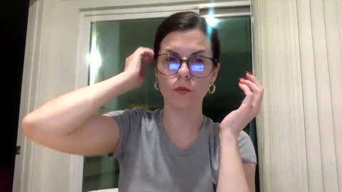 sweetriddance online show from February 24, 1:25 am