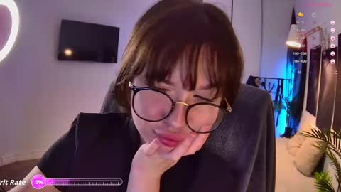 Snapshot of sweetriso chatting on June 2, 8:44 pm Alice online show from June 2, 8:44 pm