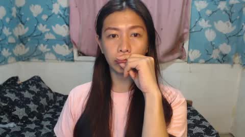 Snapshot of sweetsensation69xx chatting on February 13, 12:21 pm Sweet online show from February 13, 12:21 pm