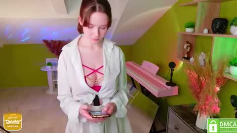 Alice online show from November 30, 2:21 pm