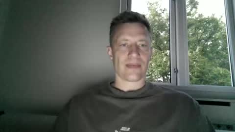 sweetsinner83 online show from May 26, 8:16 pm