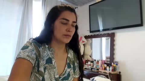 Dianis online show from December 4, 2:59 pm