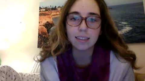 Snapshot of sweetsocalgirl chatting on November 18, 6:51 am sweetsocalgirl online show from November 18, 6:51 am