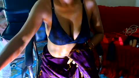 Snapshot of sweetsour18 chatting on July 26, 9:21 pm SweetSour online show from July 26, 9:21 pm