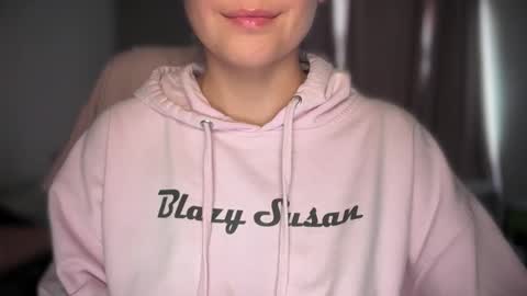 sweetssmashed online show from October 24, 10:39 pm