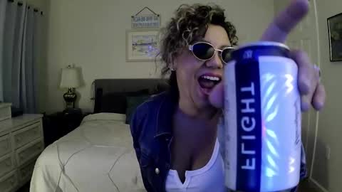 sweetsugar1979 online show from February 18, 7:15 am