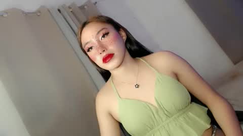 Snapshot of sweetsugarplum1 chatting on February 27, 2:44 am FATIMA online show from February 27, 2:44 am