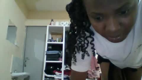 sweett_kimmie online show from May 8, 8:14 pm