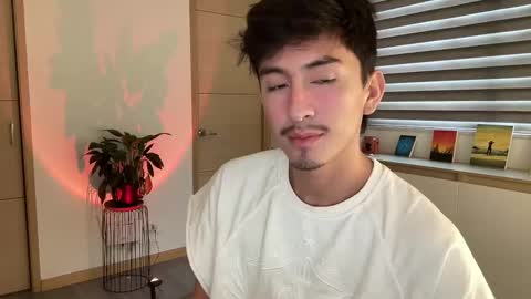 Snapshot of sweettaaron chatting on October 17, 6:32 pm Andy online show from October 17, 6:32 pm