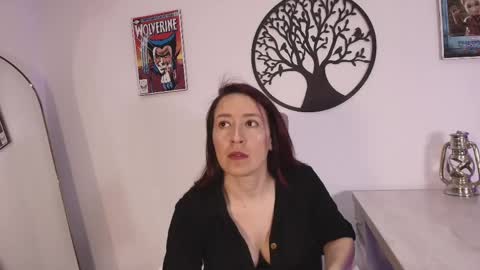 sweeteve online show from April 28, 10:42 am