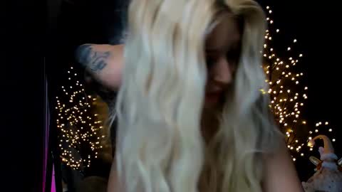 Jessica online show from November 28, 7:55 am