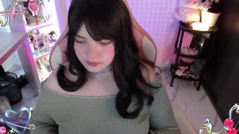 Snapshot of sweettoqui chatting on December 19, 9:17 pm Pau online show from December 19, 9:17 pm