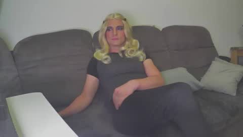 SweetTreasurer online show from April 17, 7:17 pm