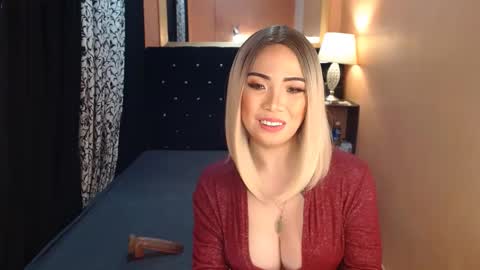 Ms trixiee online show from December 28, 10:23 pm
