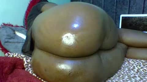 sweettrozzy online show from February 20, 7:08 pm