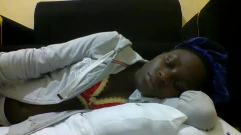 Snapshot of sweetvallerie chatting on October 28, 6:54 pm sweetvallerie online show from October 28, 6:54 pm