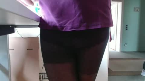 sweetviola online show from April 2, 1:09 pm