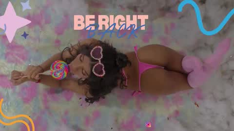 sweetviolet___ online show from December 14, 11:59 am