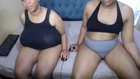 sweetwetebony2 online show from November 17, 10:54 am