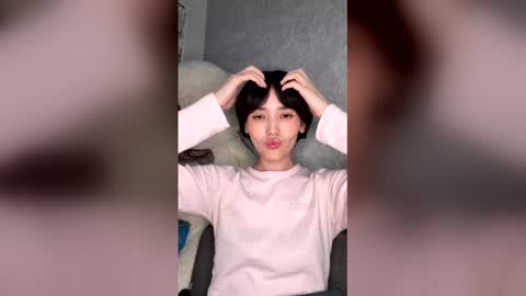 Adelin online show from March 21, 3:04 pm