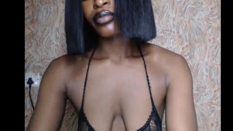 sweetxxboobsx online show from September 13, 8:19 pm