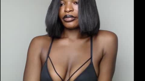 sweetxxboobsx online show from November 9, 8:45 am