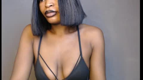 sweetxxboobsx online show from May 23, 9:02 am