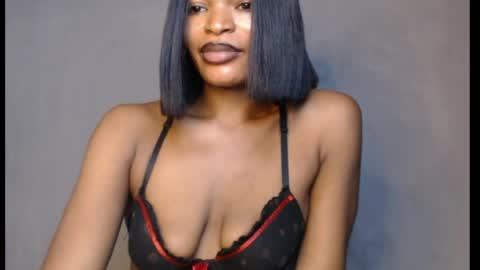 sweetxxboobsx online show from May 29, 8:12 am