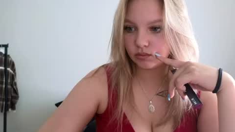 Snapshot of sweety_bettyyy chatting on July 20, 6:28 am Betty online show from July 20, 6:28 am